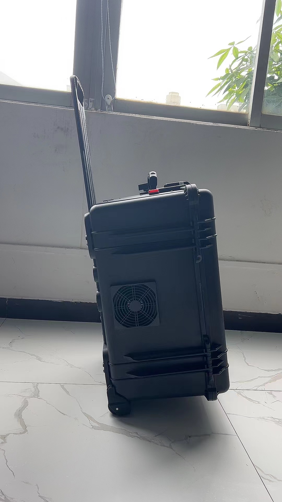 平房手拉箱型移动通信干扰器